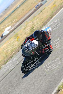 media/Oct-15-2023-TrackXperience (Sun) [[85198ff50b]]/Group 3/session 4 turn 3/